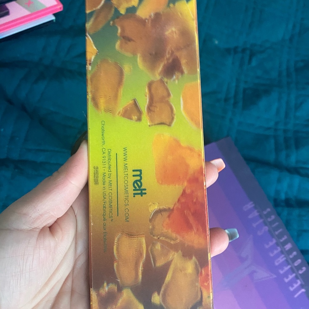 Limited edition four twenty pallet melt